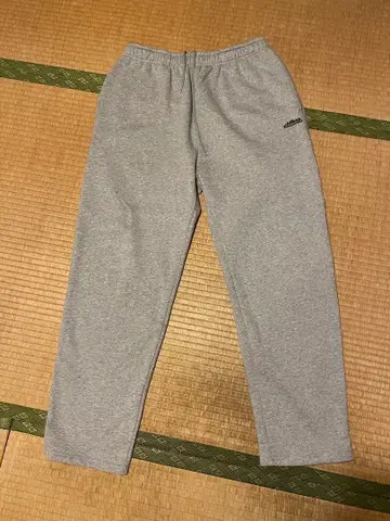 THOUSAND MILE 스웨트 팬츠 그레이 새상품급