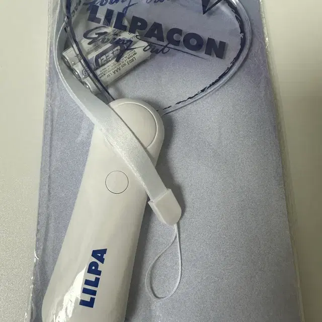 [이세계아이돌] LILPACON 릴파 응원봉 + 랜티큘러 엽서