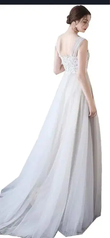 엘레강트 슬리브리스 웨딩 드레스