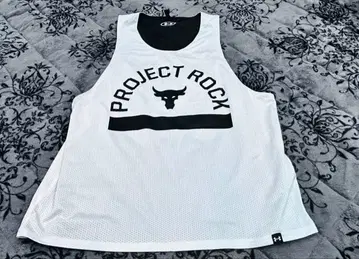 언더아머 PROJECT ROCK 탱크탑 XL 화이트