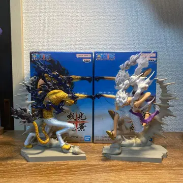 전광절경 롭 루치 & 몽키 D 루피 피규어 세트