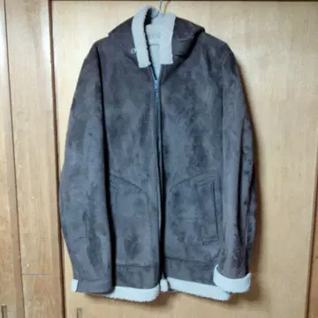 브라운 스웨이드풍 자켓 후드 부착