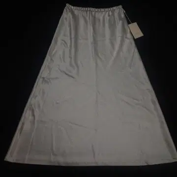 미사용 택 포함 LE PHIL 클래식 새틴 스커트