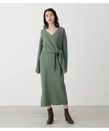 그린 랩 디자인 니트 원피스