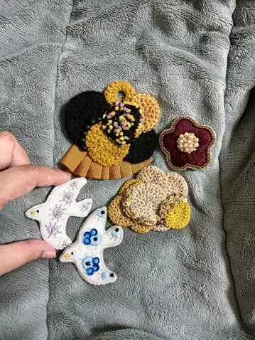 꽃과 새 디자인 브로치 5개 세트