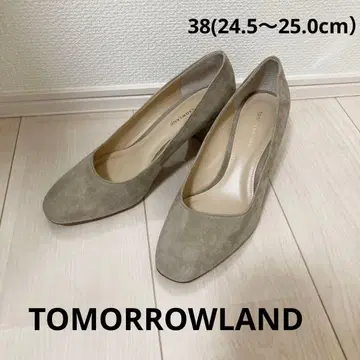 베이지 스웨이드 펌프스