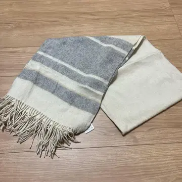 UNTITLED 대형 스톨