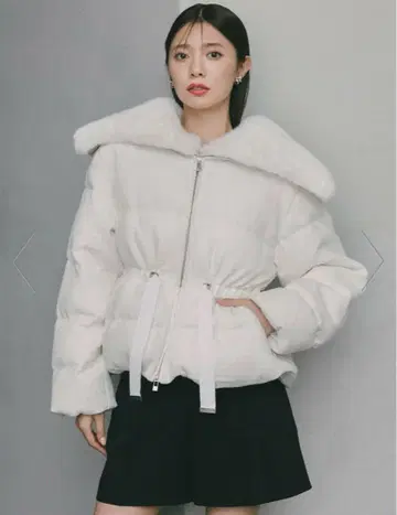 CELFORD 퍼 카라 부착 트위드 숏코트