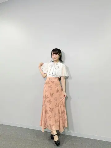 오구라 유이 착용 플라워 프린트 롱 플레어 스커트 오렌지