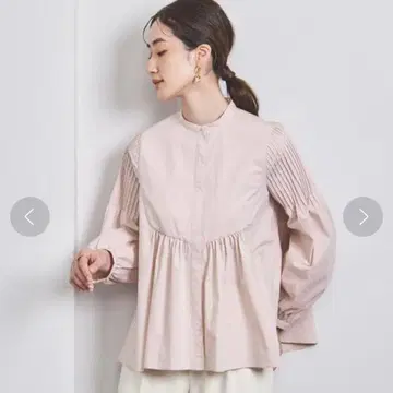 유나이티드 애로우즈 핀턱 슬리브 블라우스