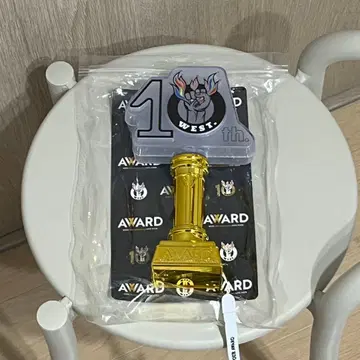 WEST. 10th Award 응원봉