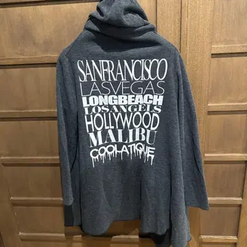 COOLA TIQUES 후드 부착 후드티