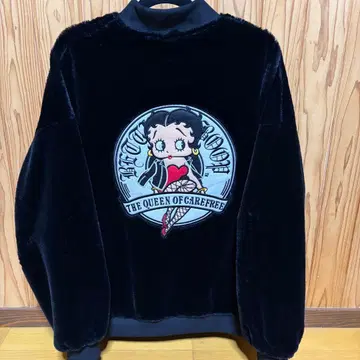 베티 부프 자수 플리스 점퍼