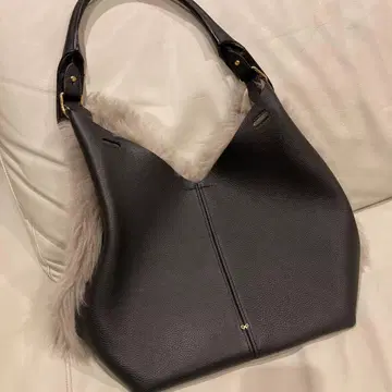 안야 힌드마치 퍼 숄더백