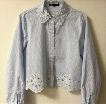 ZARA 컷워크 자수 스트라이프 크롭 셔츠