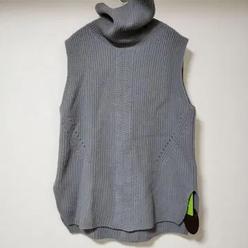 DAMA 그레이 터틀넥 슬리브리스 니트 L 사이즈