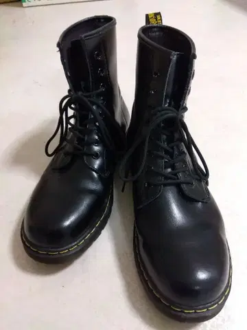 새상품급 마틴 부츠풍 홀 부츠 26.5