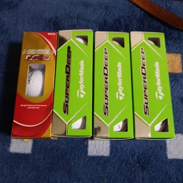 TaylorMade SuperDeep 골프공 3개입