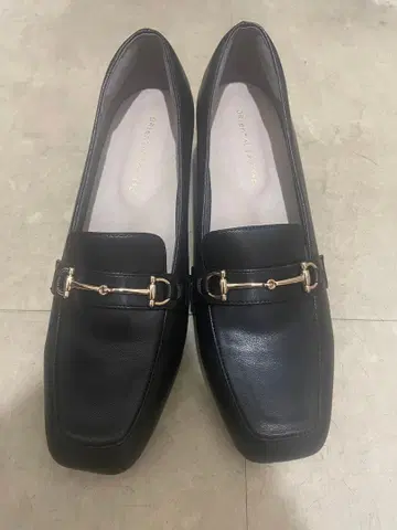 오리엔탈 트래픽 블랙 스퀘어토 로퍼 골드 버클