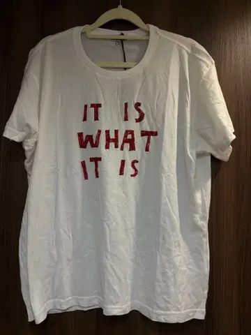 IT IS WHAT IT IS 메시지 티셔츠