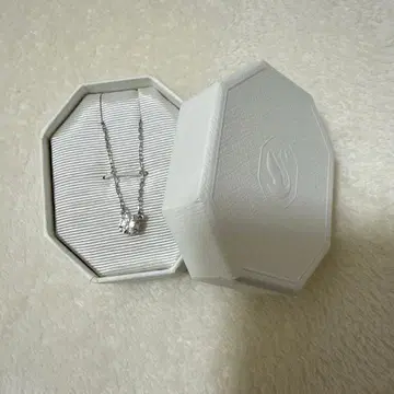 Swarovski 목걸이 인증서 포함