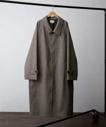 에마크로즈 스텐카라 코트 L