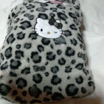 키티 레오파드 무늬 트레이닝복 세트 외 6점 세트 M 사이즈