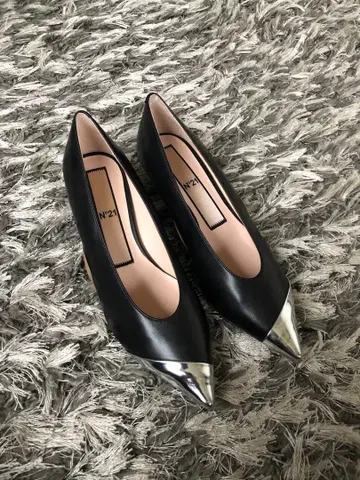 최종 가격 N21 누메로 벤투노 펌프스