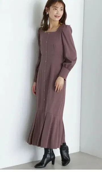 NBB 스퀘어넥 머메이드 원피스