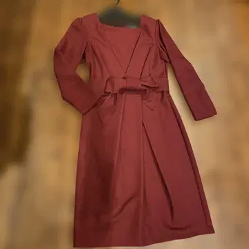 보르도 원피스 무릎 기장 칠부 소매