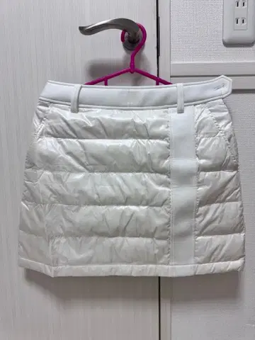 캘러웨이 화이트 퀼팅 스커트