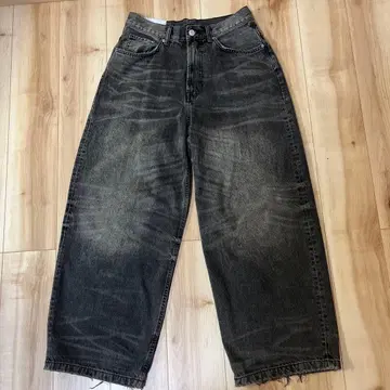 H&M 슈퍼 배기 데님 블랙 31/30
