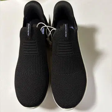 SKECHERS 블랙 슬립온