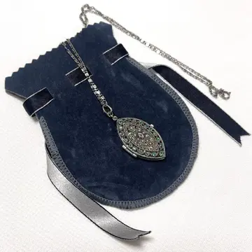 록잔 에메랄드 시드 펄 로켓 펜던트