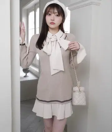 립서비스 셔츠 도킹 플리츠 원피스 베이지