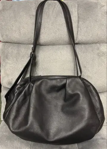 이어 파피요네 콜론 보스턴 백 블랙