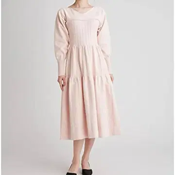 CELFORD 홀가먼트 베어풍 니트 원피스