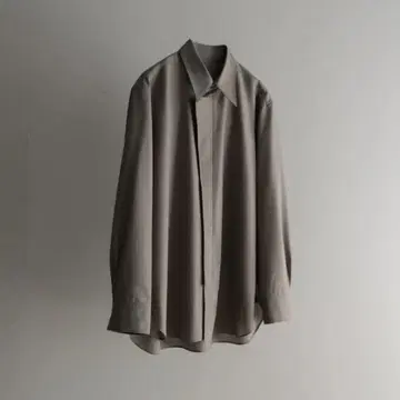 IRENISA 이레니사 ORNAMENTAL FLAYFLONT SHIRT