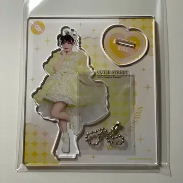 후루사와 리사 아크릴 스탠드 메이크업 의상