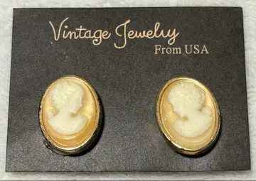 빈티지 카메오풍 귀찌