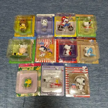 PEANUTS 울트라 디테일 피규어 묶음 판매 11점