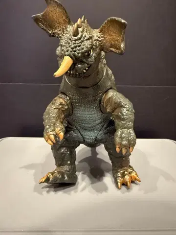 반다이의 무비 몬스터 시리즈 바라곤