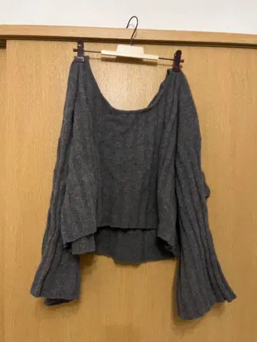 RAVIJOUR 룸웨어 오프숄더 숏팬츠 세트