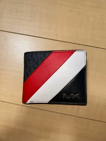 Michael Kors 이단 접이식 지갑 블랙 레드 화이트