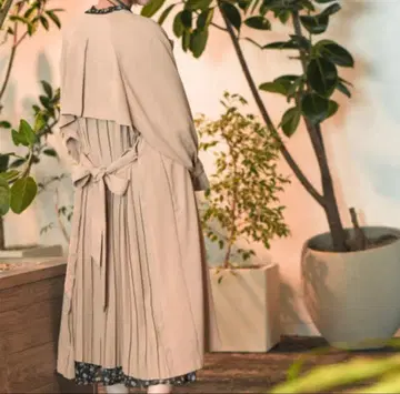 mystywoman 백 플리츠 코트