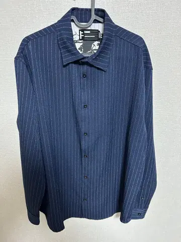 FORMER 네이비 스트라이프 긴팔 셔츠 MEDIUM