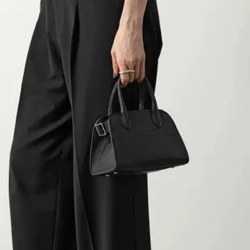 크리스찬 빌라 보스턴 백 블랙