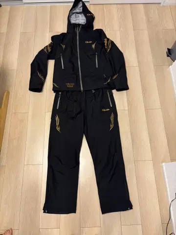 가마가츠(Gamakatsu) 알테마쉴드 프로레인수트 GM3772