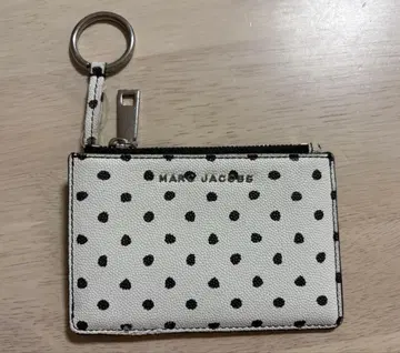 마크 제이콥스 도트 무늬 코인 케이스