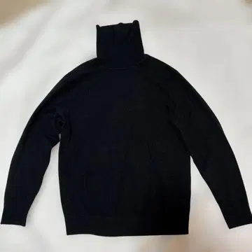 유니클로 캐시미어 100% 스웨터 블랙 M